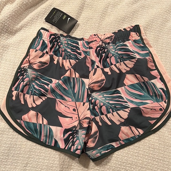 NOT FOR SALE Nike Dri-fit Tropical Athletic Set - Picture 5 of 6